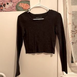 Long sleeve crop top